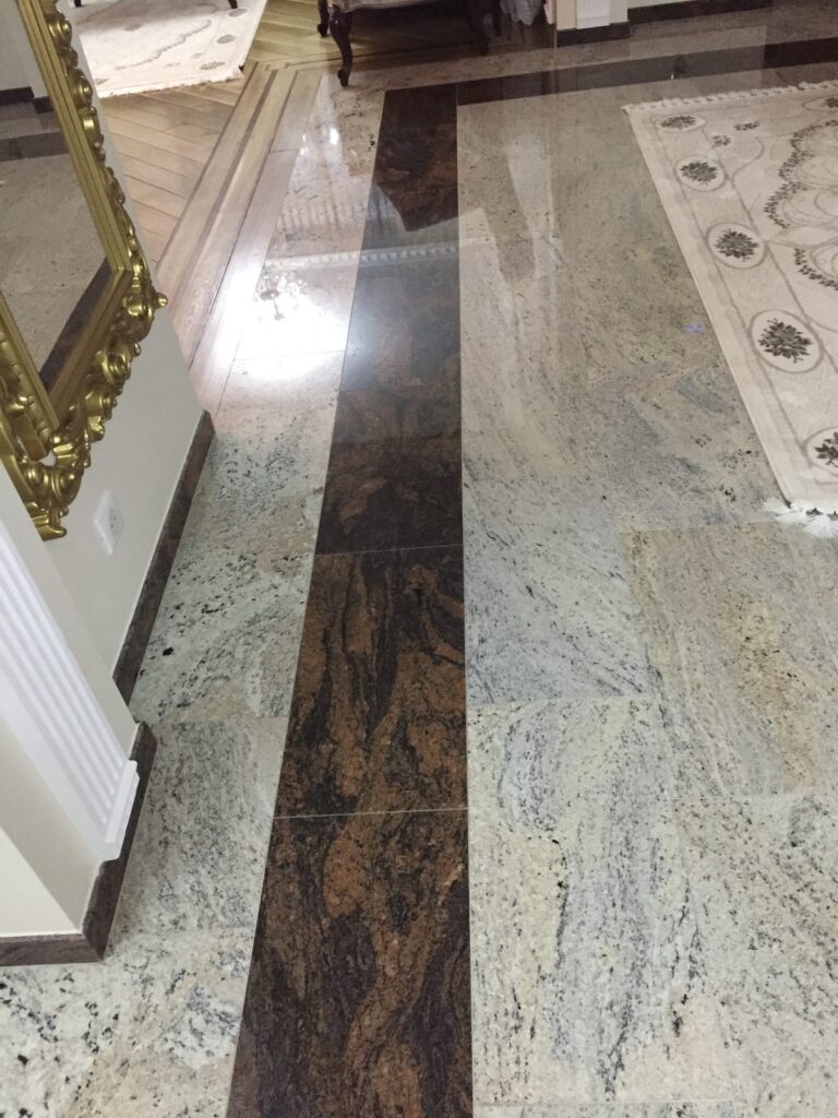 Pardoseală din piatră naturală – lucrare Kawa Stone