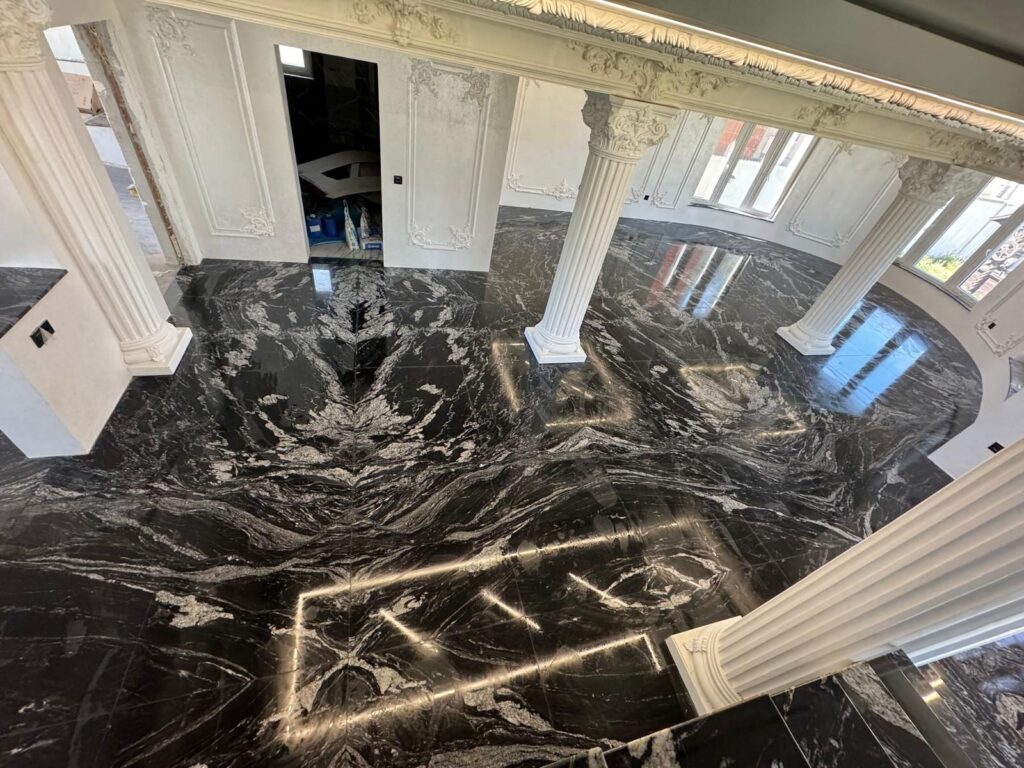 Pardoseală din piatră naturală – lucrare Kawa Stone