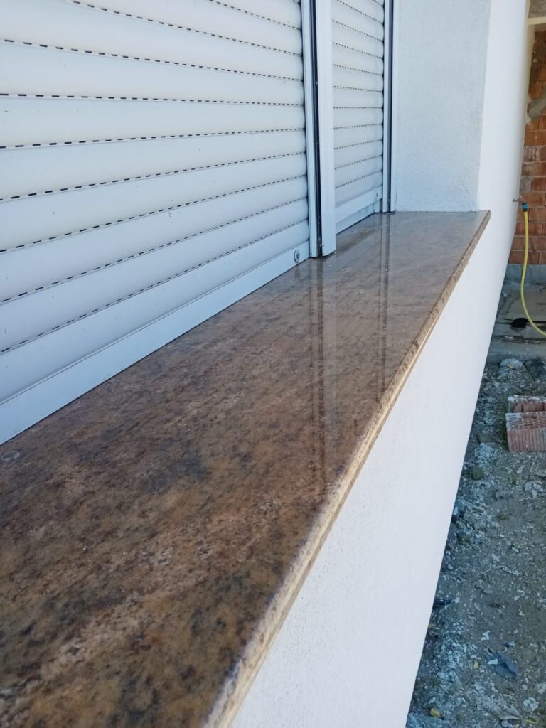 Pervaz din piatră naturală – lucrare Kawa Stone
