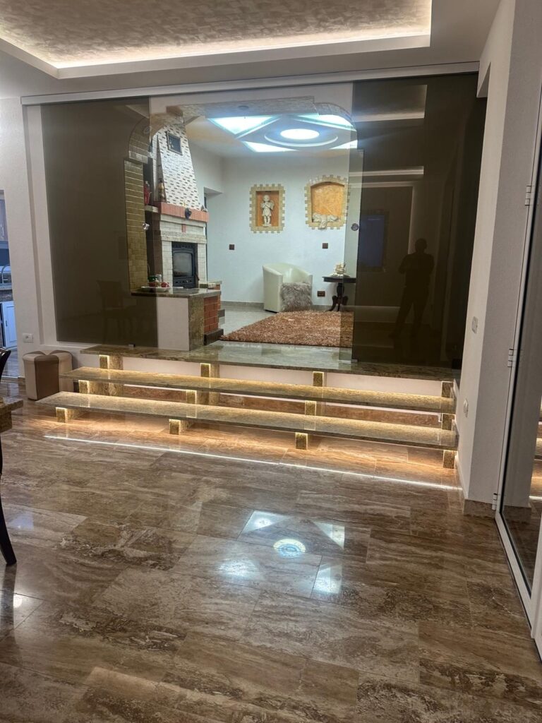Scară placată cu piatră naturală – lucrare Kawa Stone